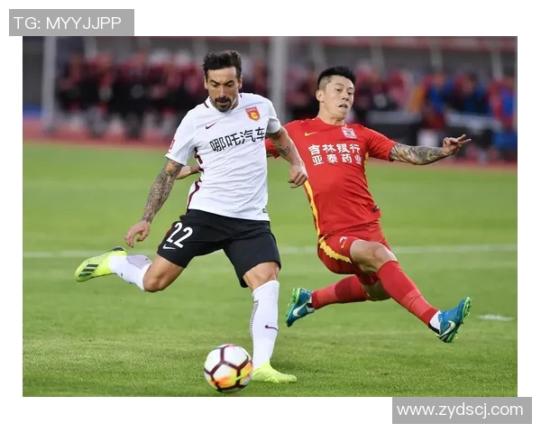 河北华夏幸福迎战新疆队期待精彩对决展现足球魅力与团队精神 河北华夏幸福迎战新疆队期待精彩对决展现足球魅力与团队精神