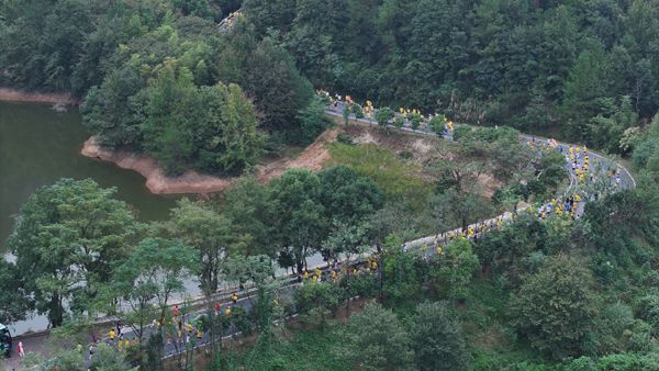 鹰潭龙虎山“体育+旅游”盛宴 燃爆旅游市场新热度威尼克斯人登录(图3)