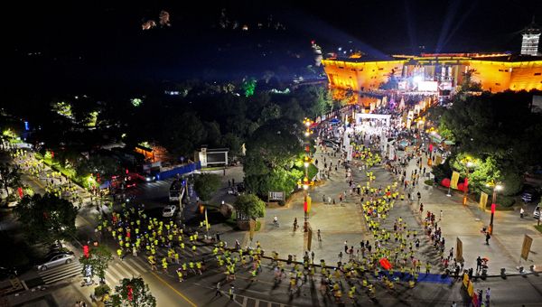 鹰潭龙虎山“体育+旅游”盛宴 燃爆旅游市场新热度威尼克斯人登录(图5)